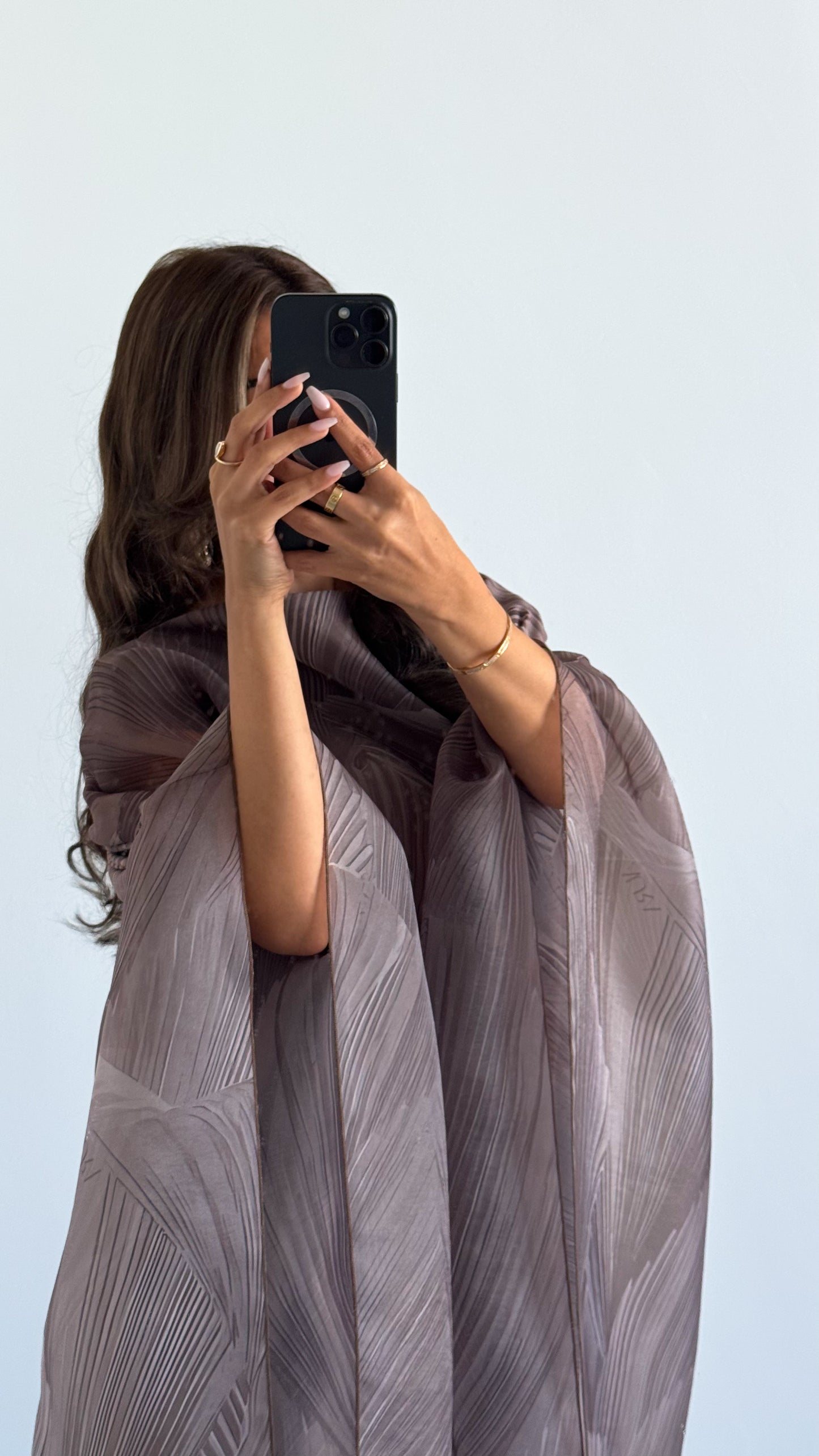 Aura Waves- Taupe Veil